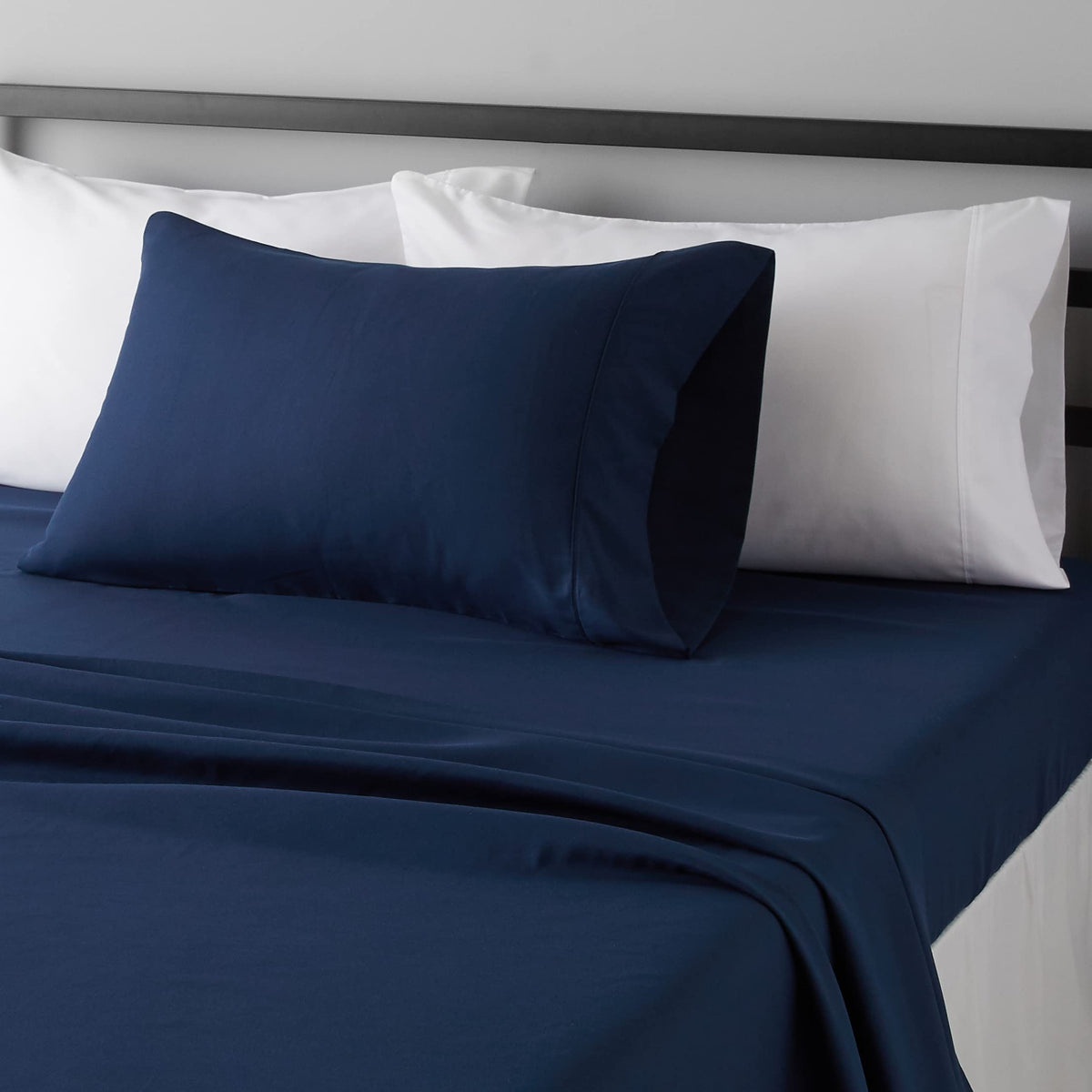 Amazon Basics Lightweight Super Soft Easy Care Microfiber 4-Piece Bed Sheet Set with 14-Inch Deep Pocket