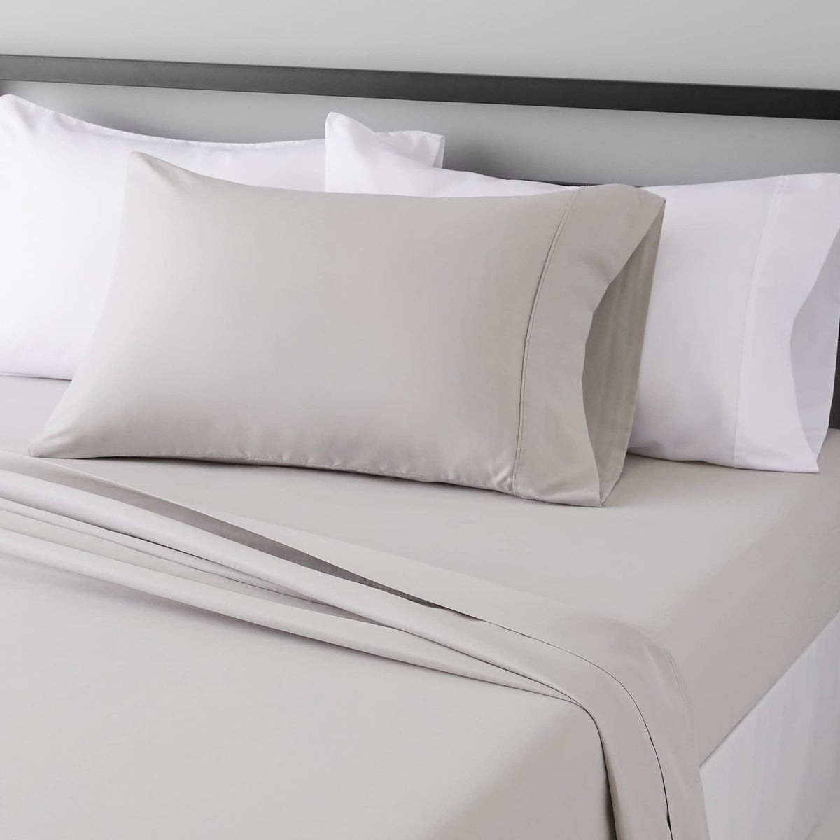 Amazon Basics Lightweight Super Soft Easy Care Microfiber 4-Piece Bed Sheet Set with 14-Inch Deep Pocket