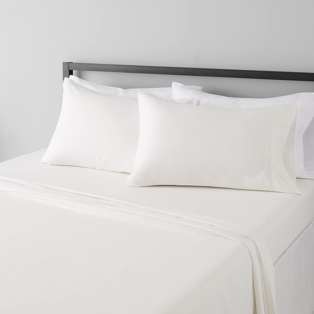 Amazon Basics Lightweight Super Soft Easy Care Microfiber 4-Piece Bed Sheet Set with 14-Inch Deep Pocket