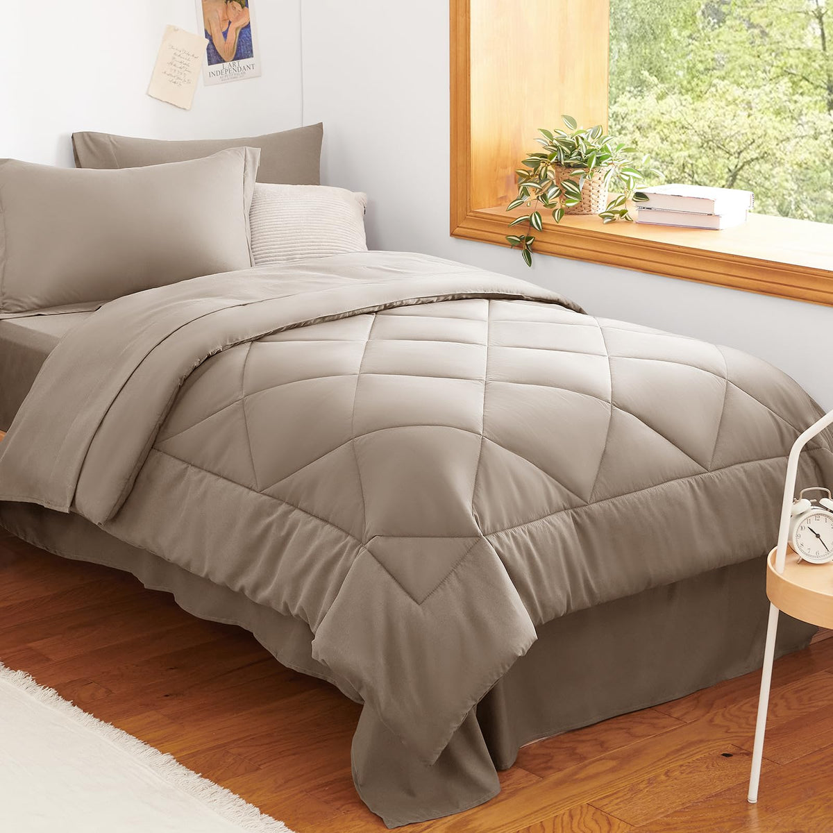 CozyLux Comforter Set, Down Alternative Bedding Set with Sheets, 5/7 Pieces
