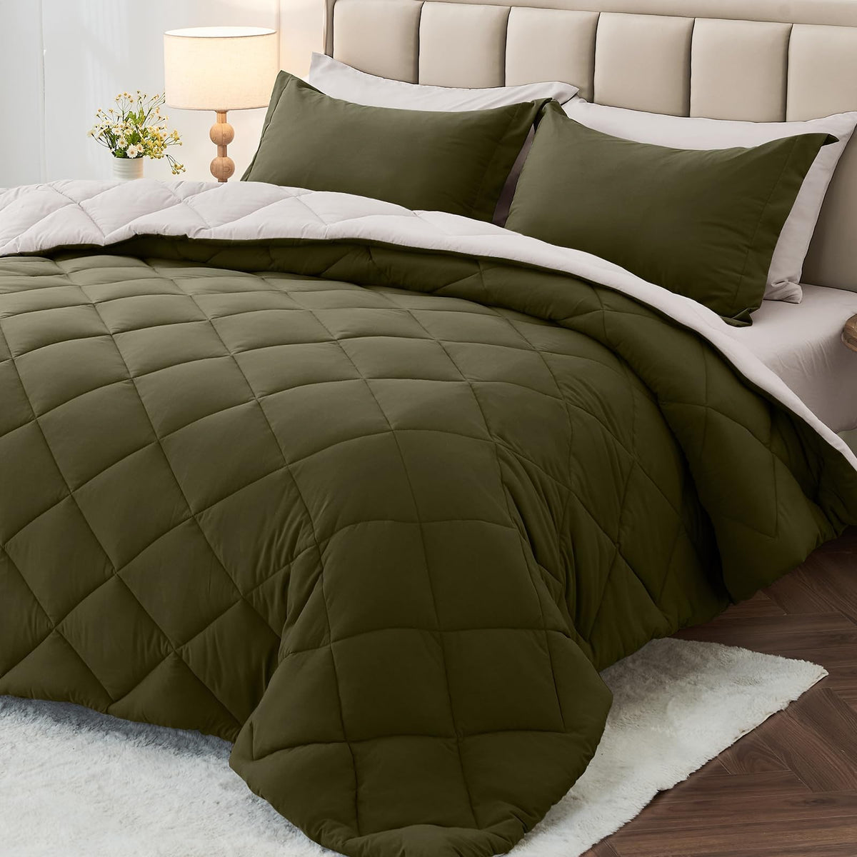 MUXHOMO 7 Pieces Comforter Set, Reversible Bed in a Bag for All Season, Bedding Set with Comforter, Flat Sheet, Fitted Sheet, Pillowcases & Shams