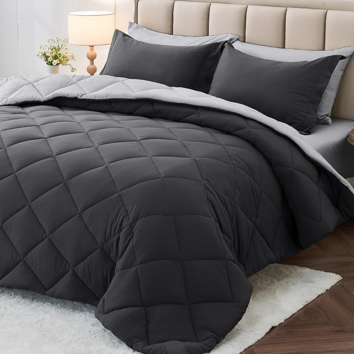 MUXHOMO 7 Pieces Comforter Set, Reversible Bed in a Bag for All Season, Bedding Set with Comforter, Flat Sheet, Fitted Sheet, Pillowcases & Shams