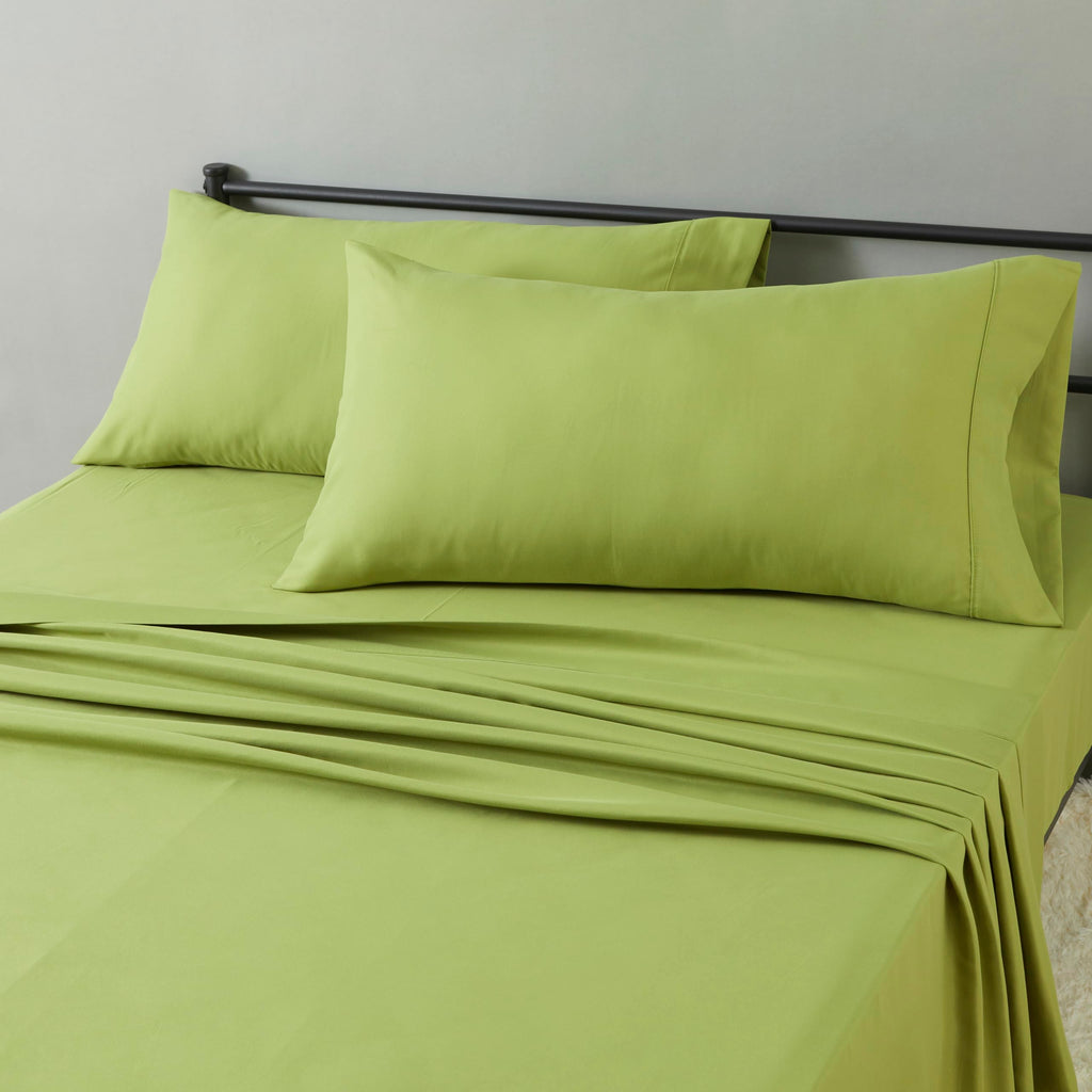 Amazon Basics Lightweight Super Soft Easy Care Microfiber 4-Piece Bed Sheet Set with 14-Inch Deep Pocket