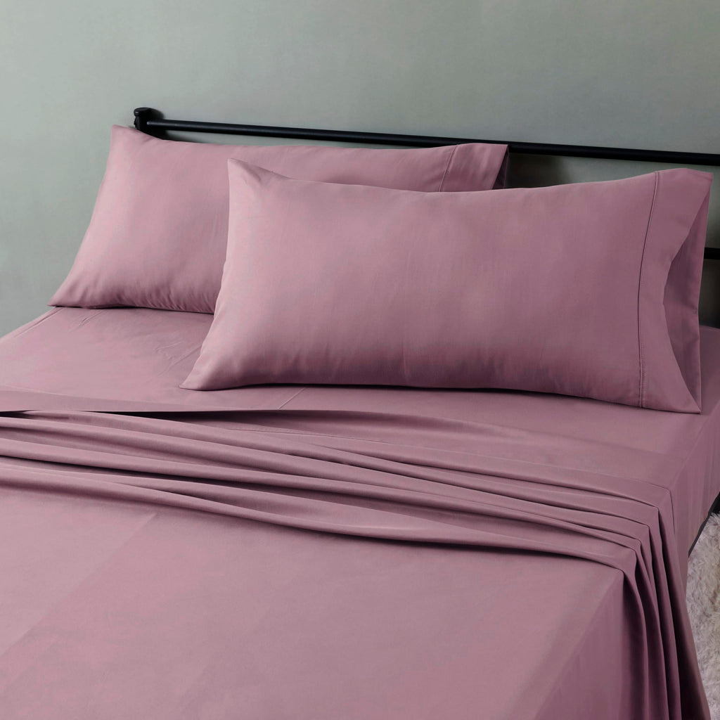 Amazon Basics Lightweight Super Soft Easy Care Microfiber 4-Piece Bed Sheet Set with 14-Inch Deep Pocket