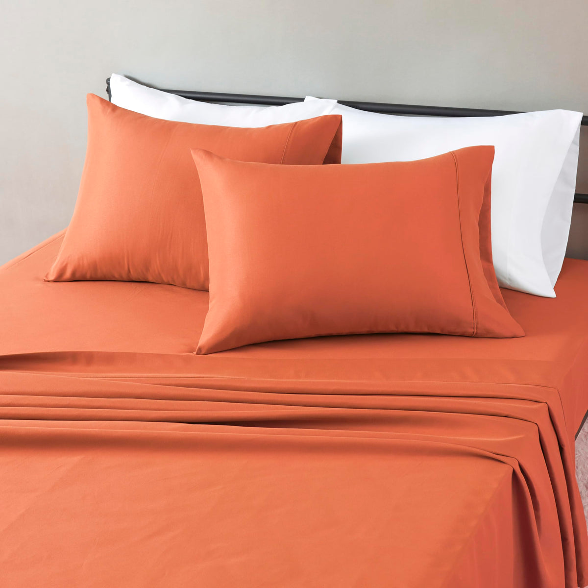 Amazon Basics Lightweight Super Soft Easy Care Microfiber 4-Piece Bed Sheet Set with 14-Inch Deep Pocket