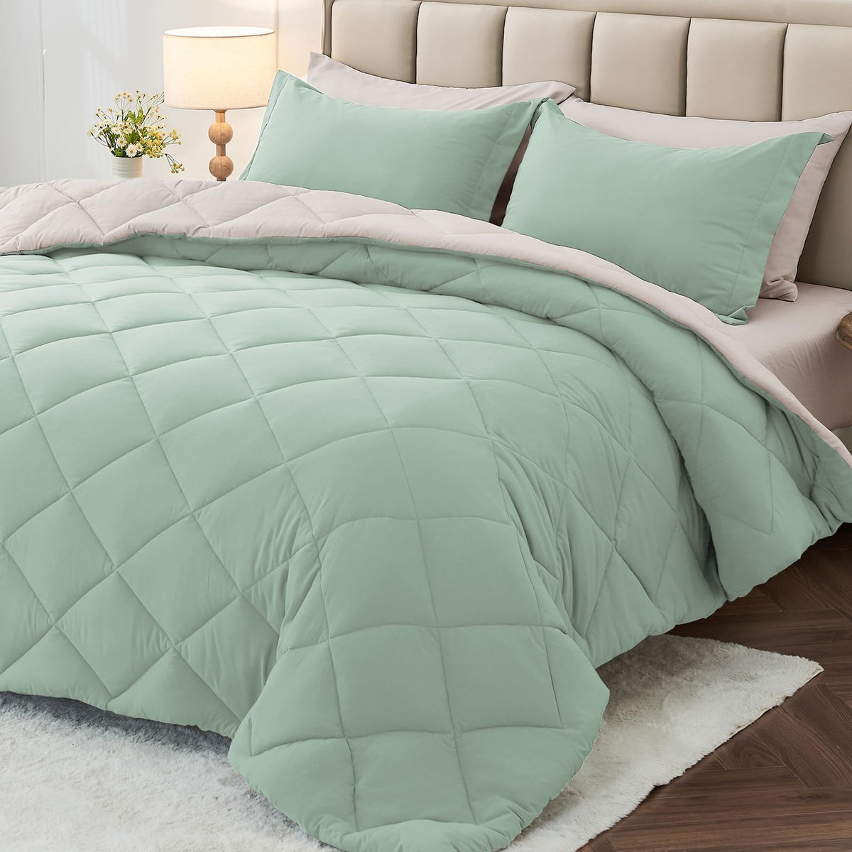 MUXHOMO 7 Pieces Comforter Set, Reversible Bed in a Bag for All Season, Bedding Set with Comforter, Flat Sheet, Fitted Sheet, Pillowcases & Shams