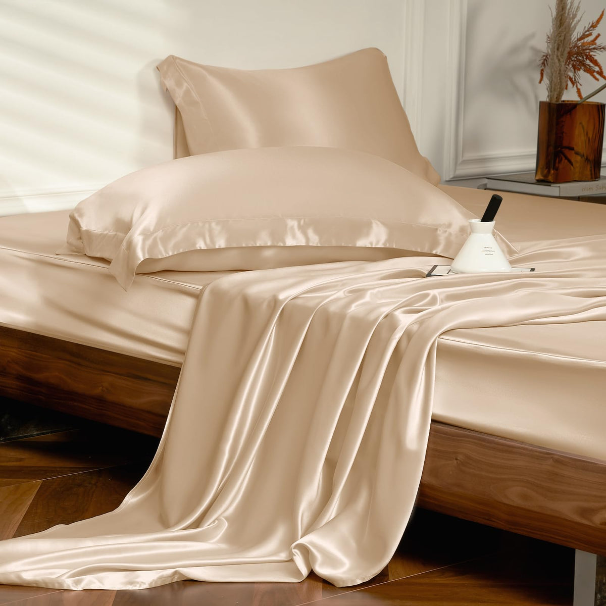 THXSILK 4pcs Silk Bed Sheets Set, 25 Momme Mulberry Silk Bedding Set, Sheets and Pillowcase Set, Extremely Soft and Luxurious