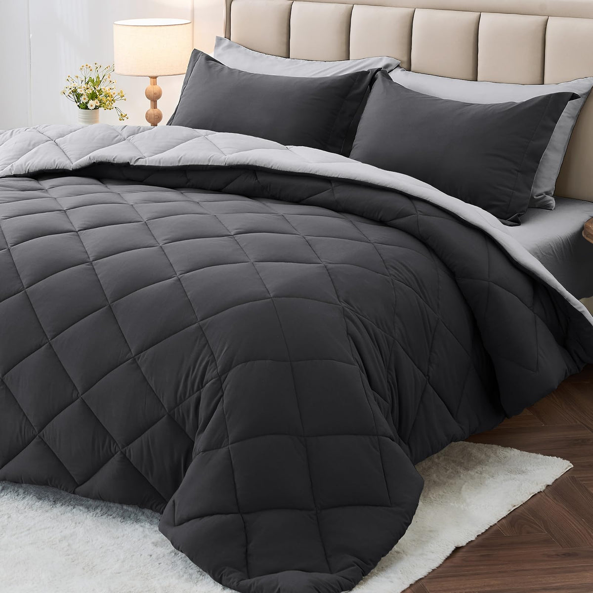 MUXHOMO 7 Pieces Comforter Set, Reversible Bed in a Bag for All Season, Bedding Set with Comforter, Flat Sheet, Fitted Sheet, Pillowcases & Shams