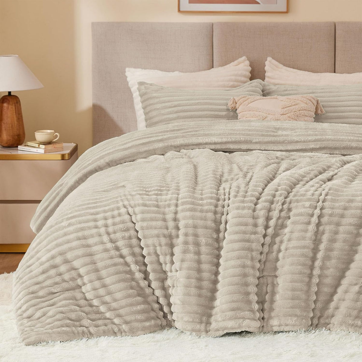 BEDELITE Fleece Comforter Set