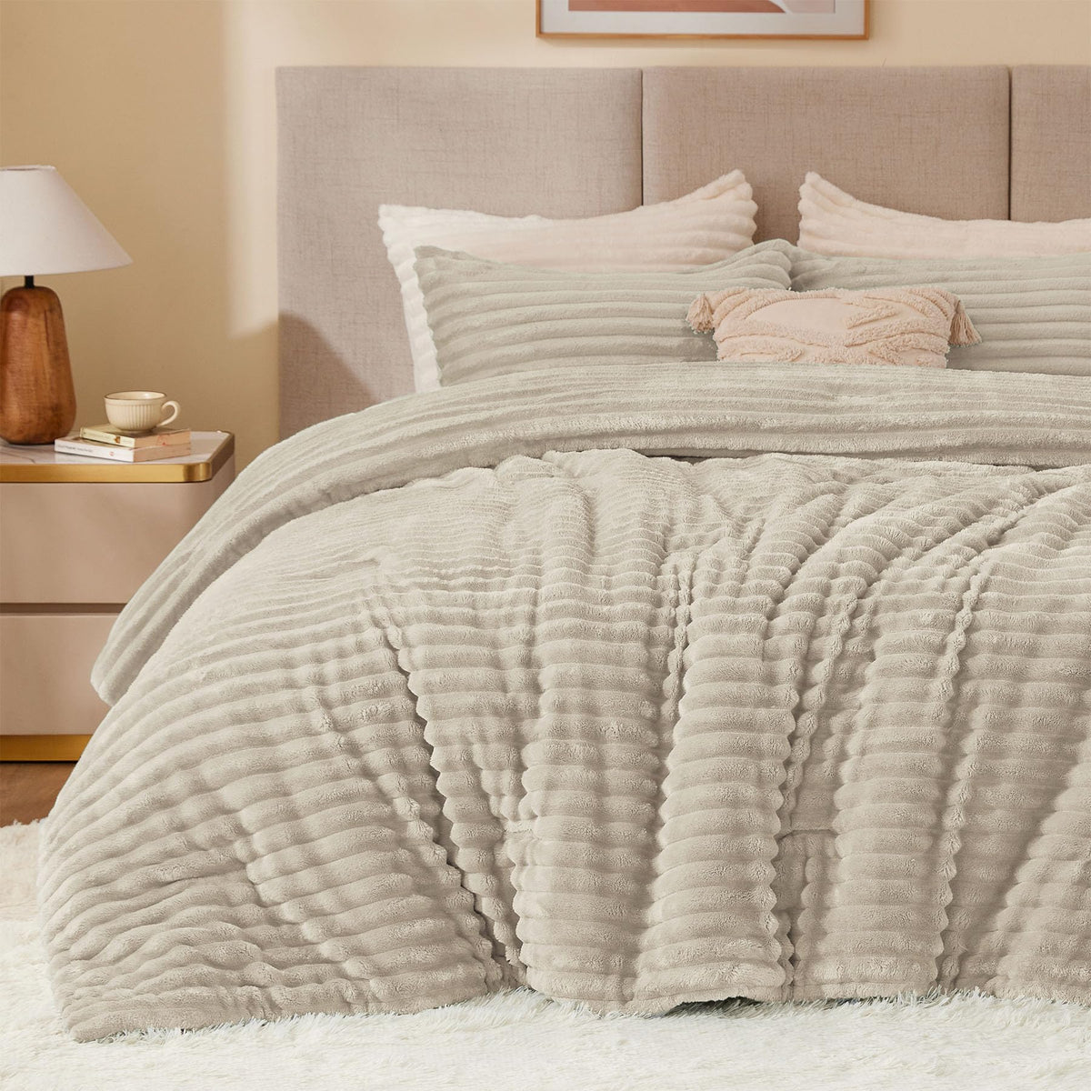 BEDELITE Fleece Comforter Set