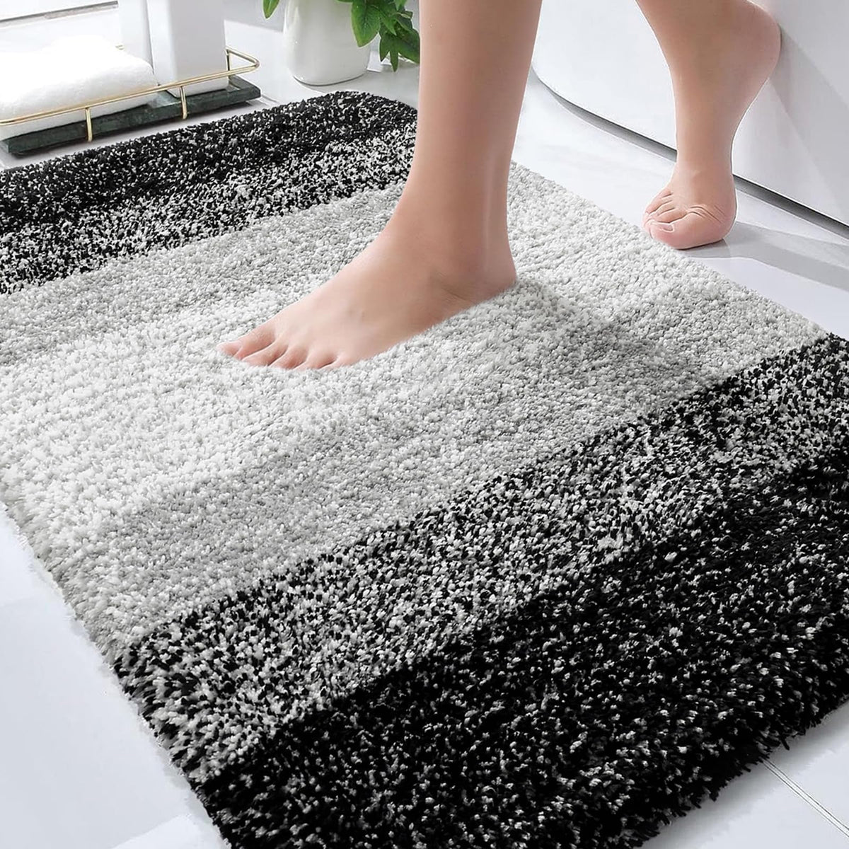 OLANLY Extra-Soft Absorbent Microfiber Bathroom Rug Mat