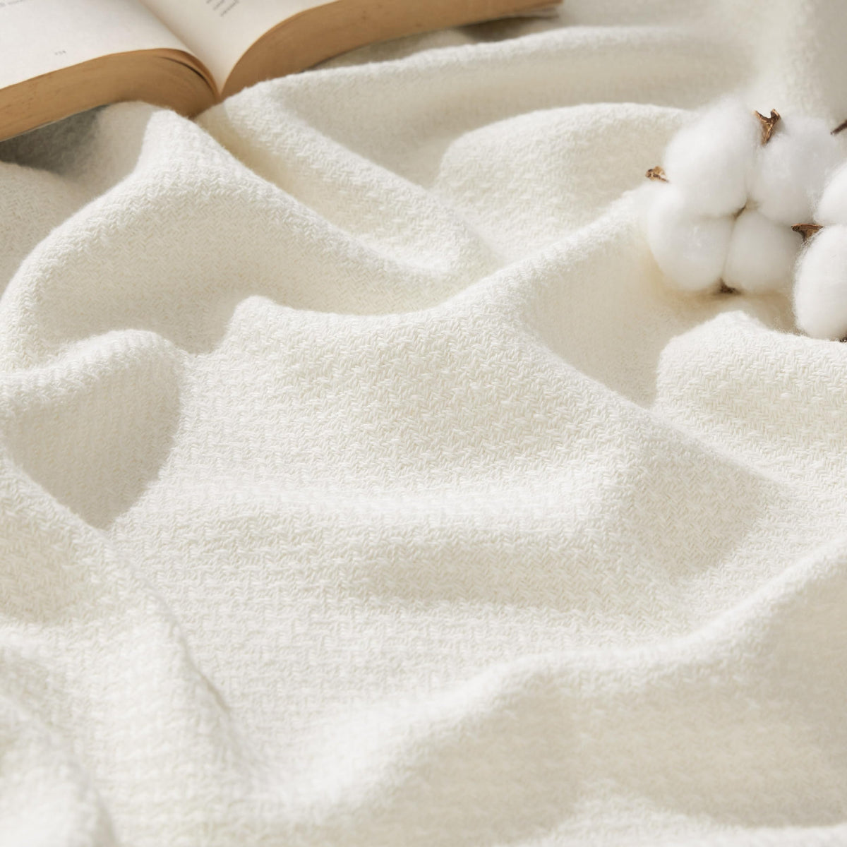 Bedsure 100% Cotton Blanket, Herringbone Weave
