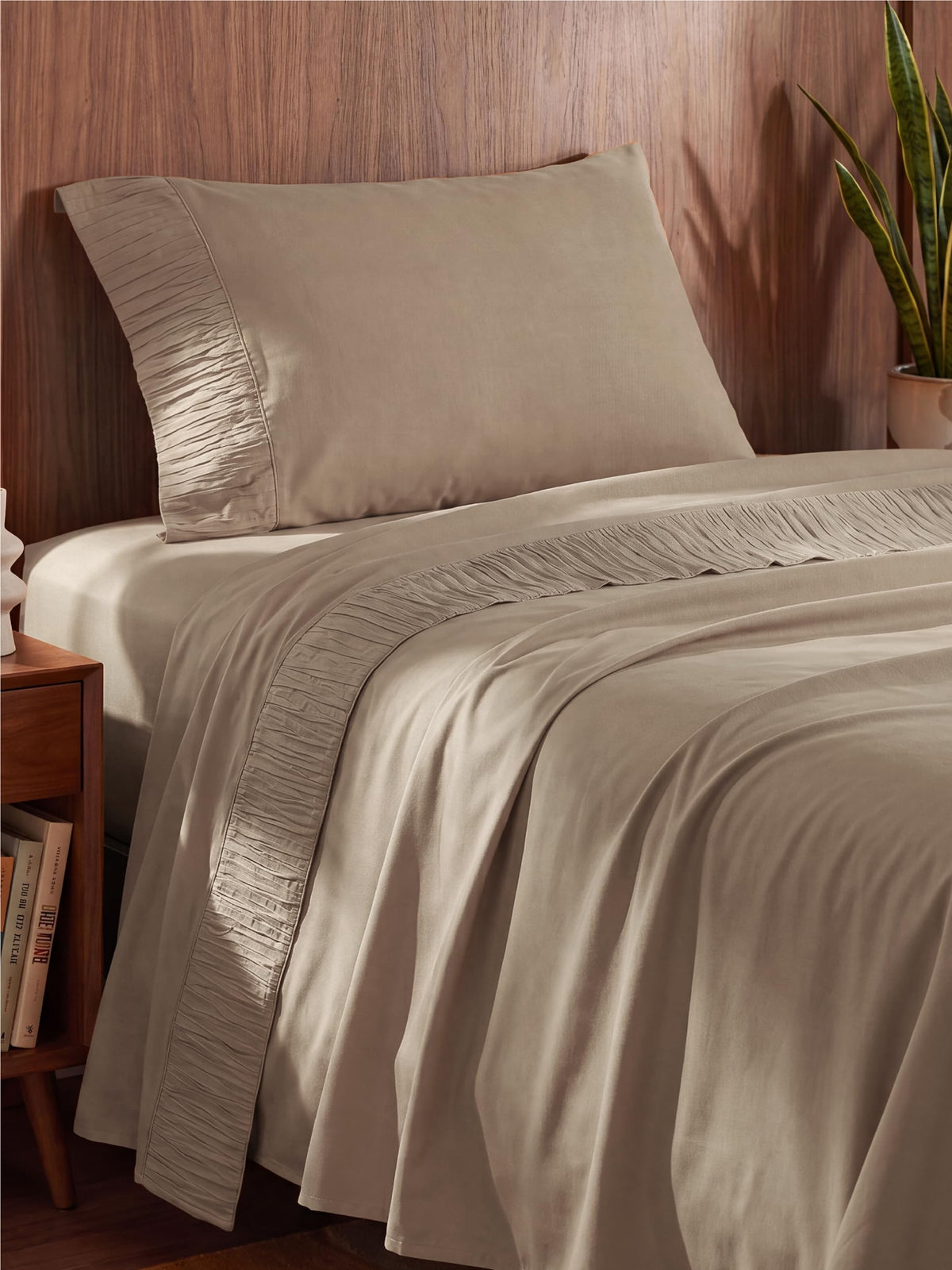 Bedsure Sheet Set - Soft Sheets - Breathable & Cooling - Hotel Luxury - Easy Care Polyester Microfiber Bedding