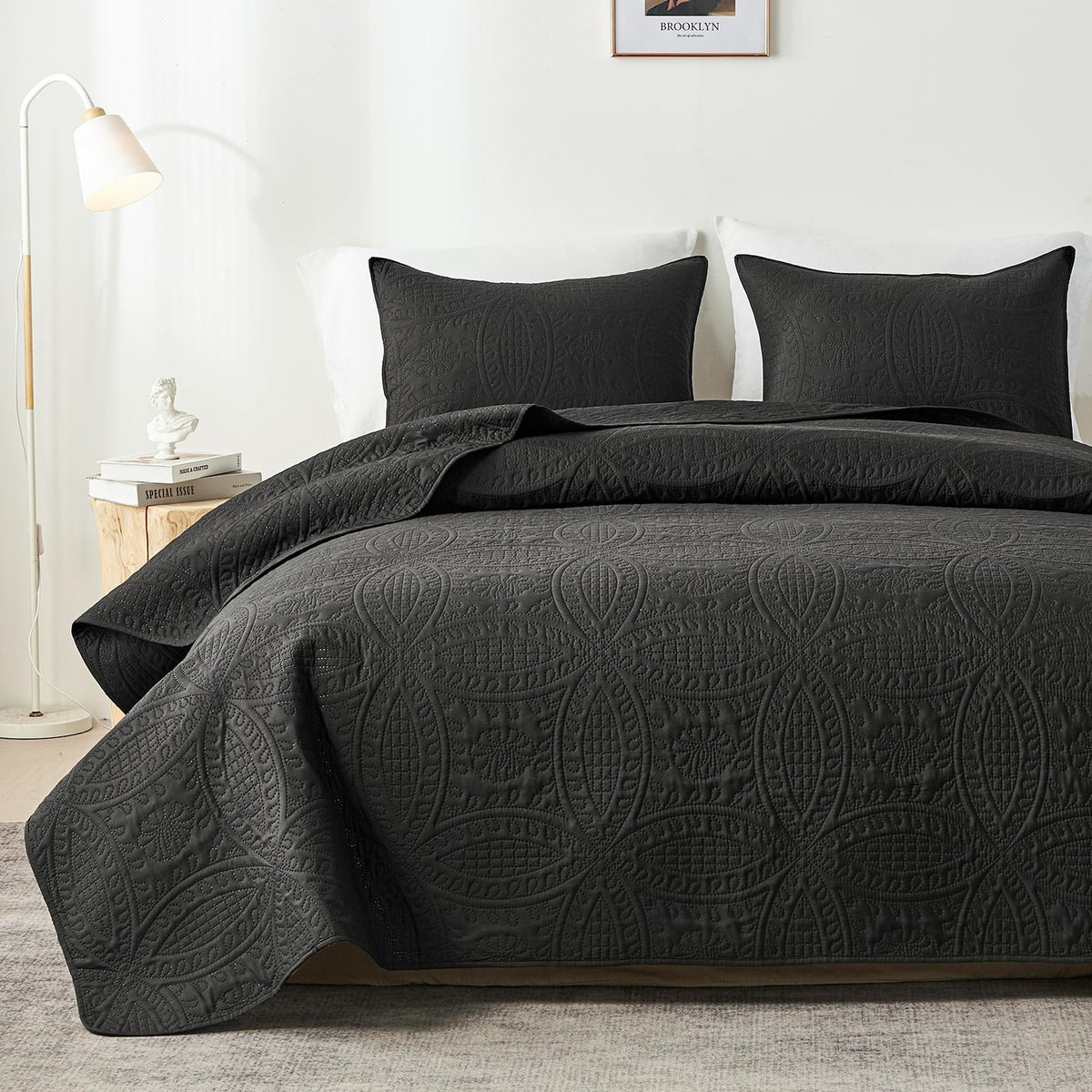 Akkialla Rose Floral Botanical All-Season Quilt Set