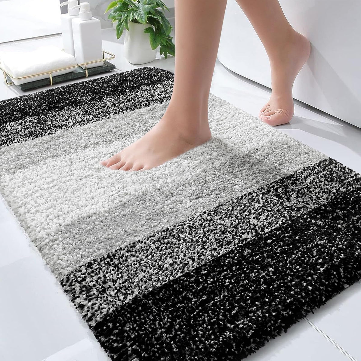 OLANLY Extra-Soft Absorbent Microfiber Bathroom Rug Mat