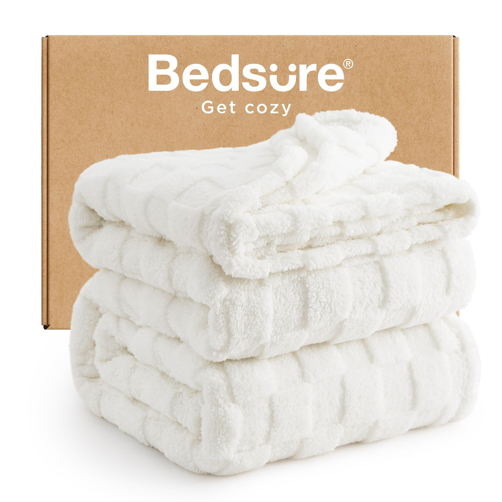 Bedsure GentleSoft Throw Blanket Checkered Fleece Blankets