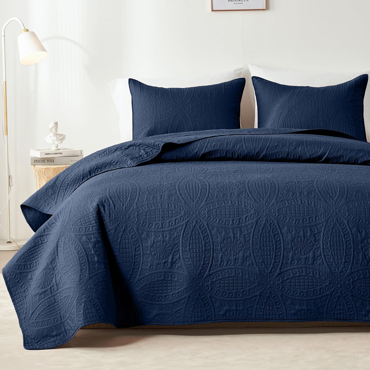 Akkialla Rose Floral Botanical All-Season Quilt Set