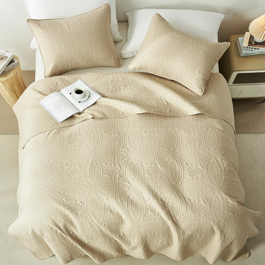 Akkialla Rose Floral Botanical All-Season Quilt Set