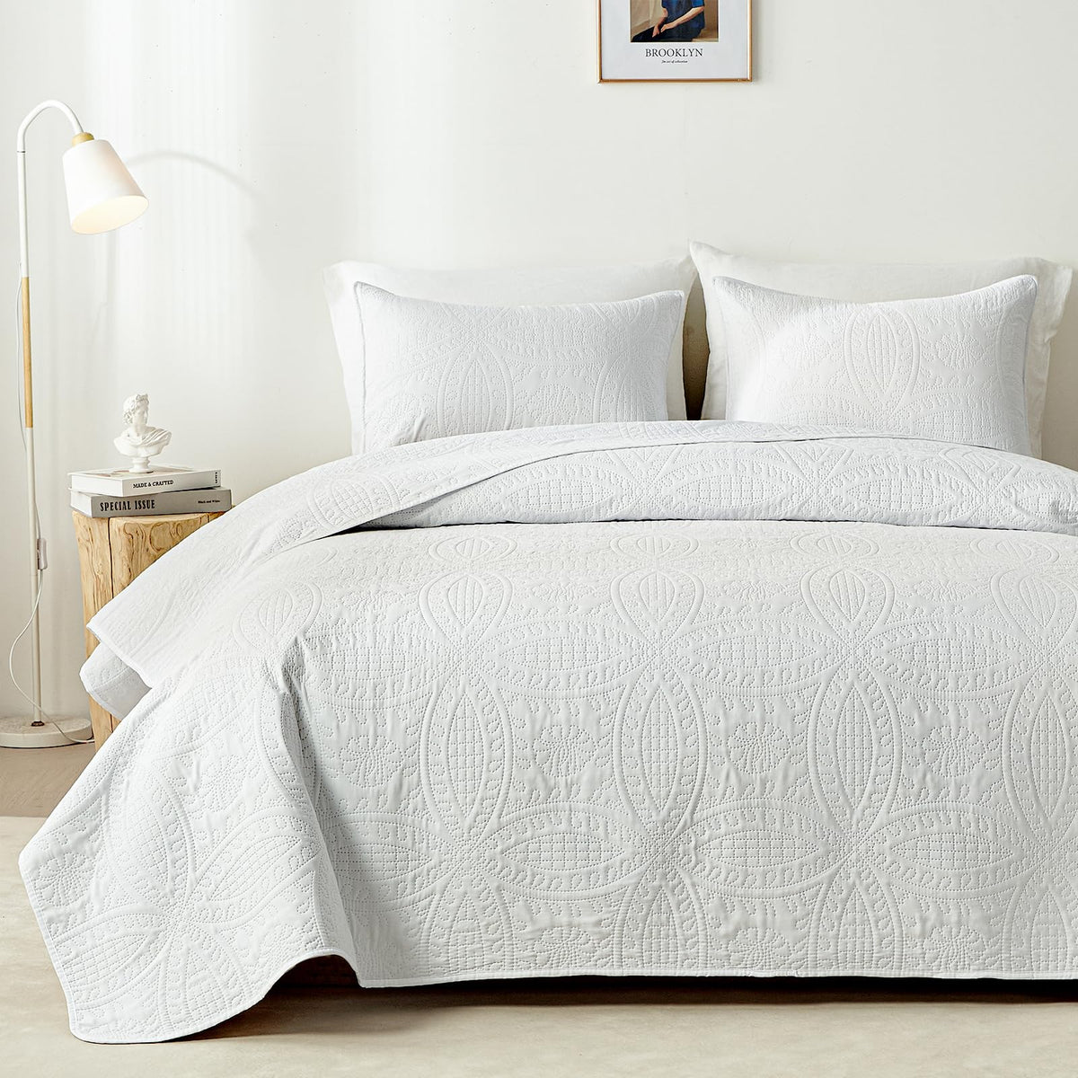 Akkialla Rose Floral Botanical All-Season Quilt Set