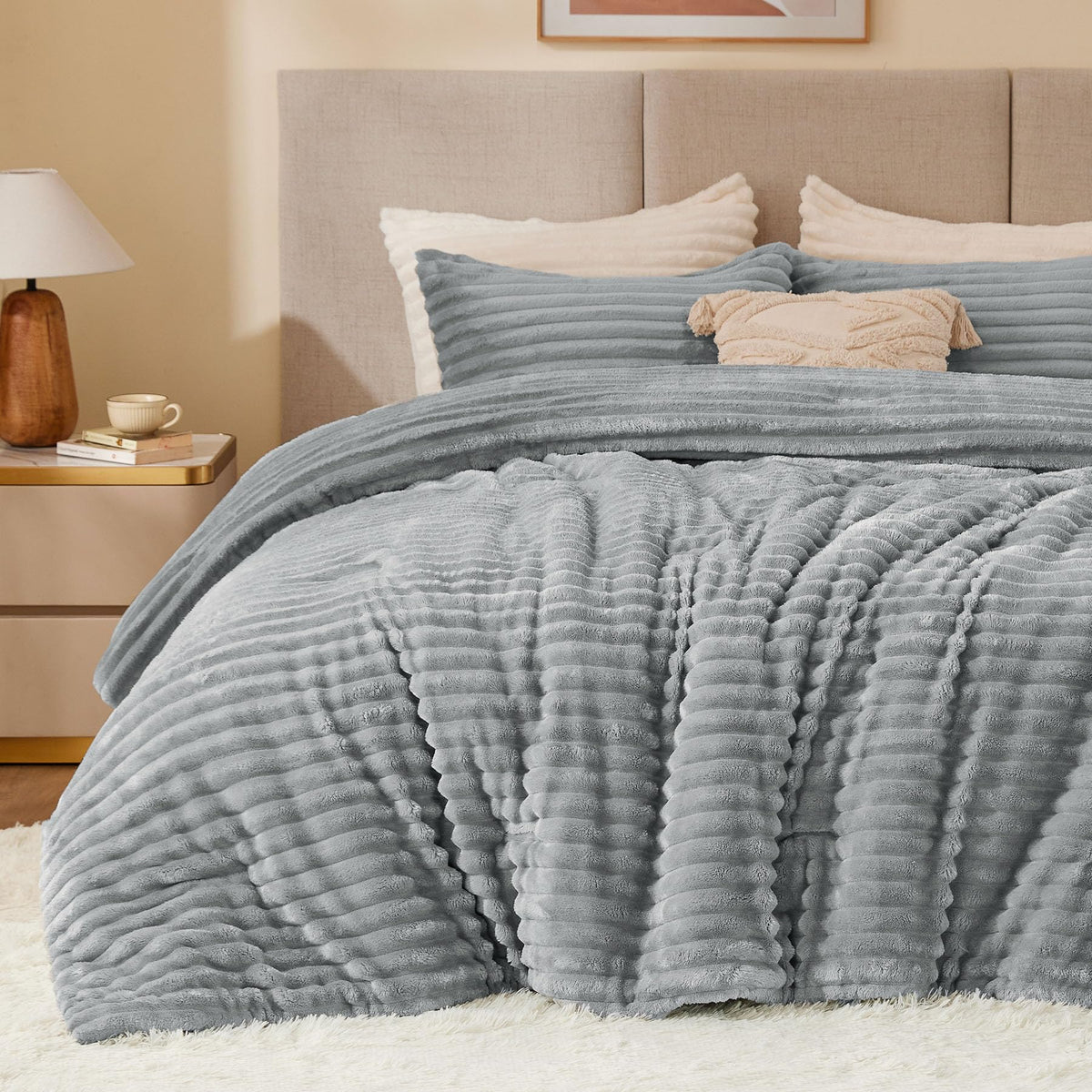 BEDELITE Fleece Comforter Set