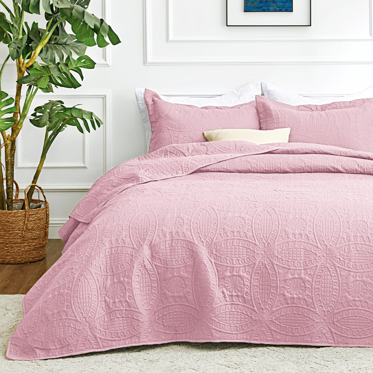 Love's Cabin Lightweight All-Season Quilt Bedding Set