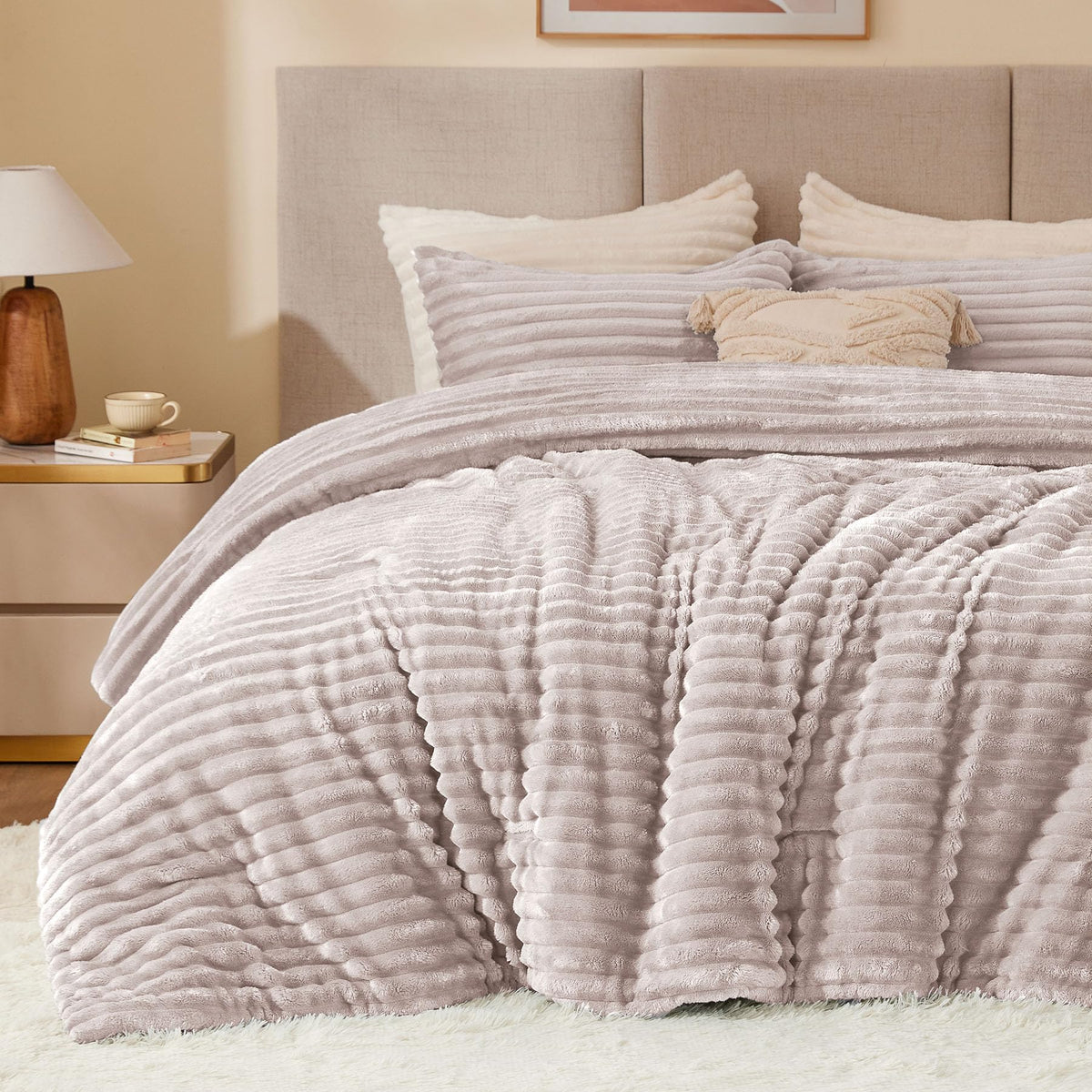 BEDELITE Fleece Comforter Set