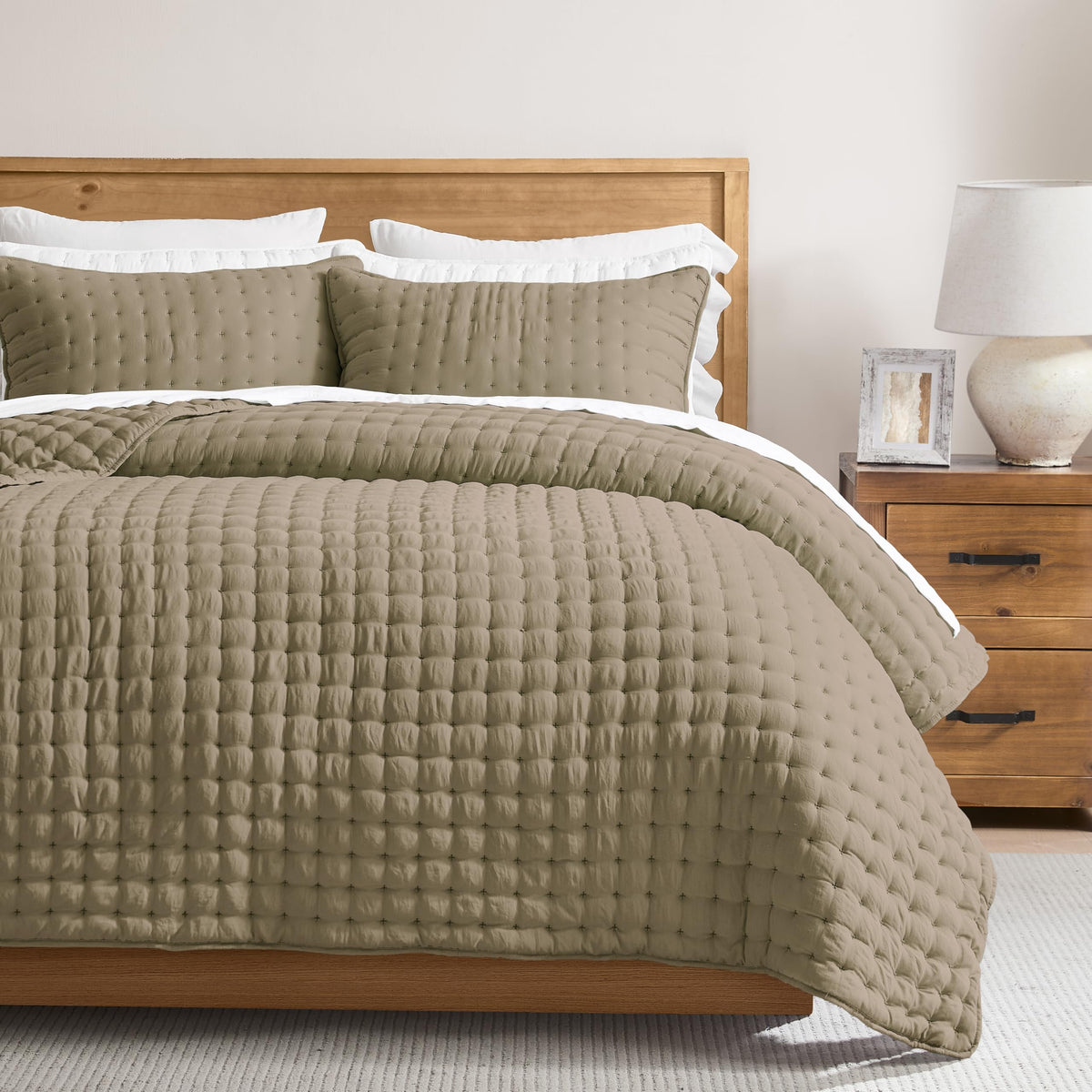 WDCOZY Cloud-Soft Lightweight Quilt Bedding Set