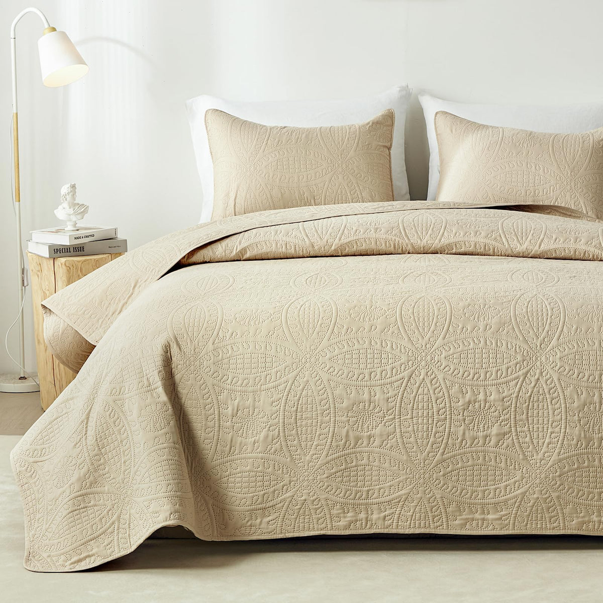 Akkialla Rose Floral Botanical All-Season Quilt Set