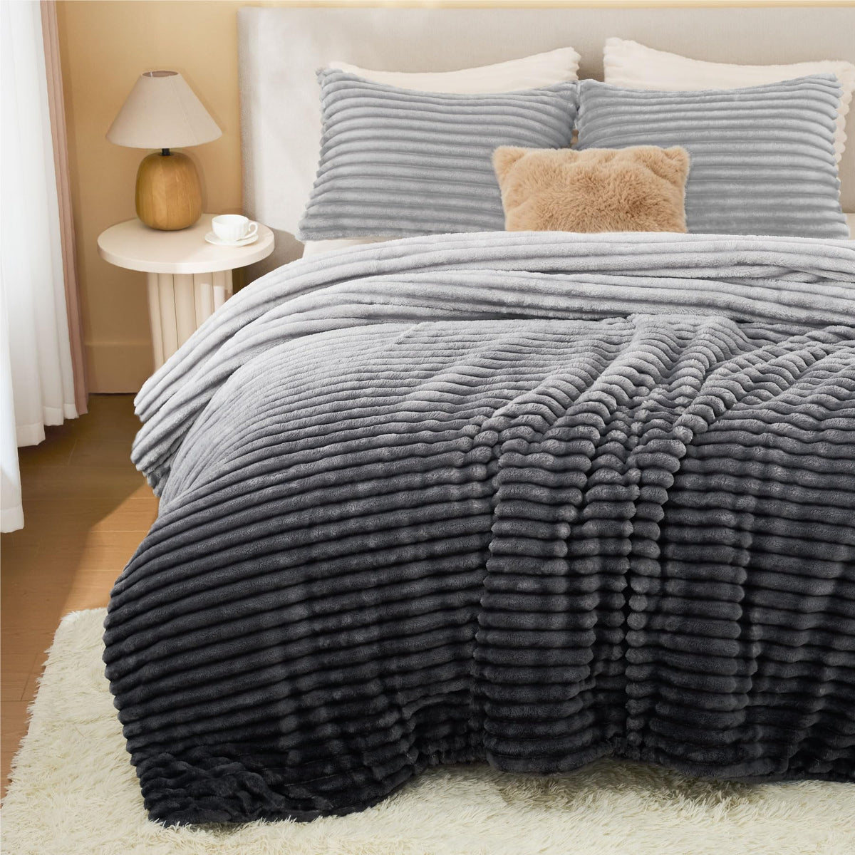 BEDELITE Fleece Comforter Set