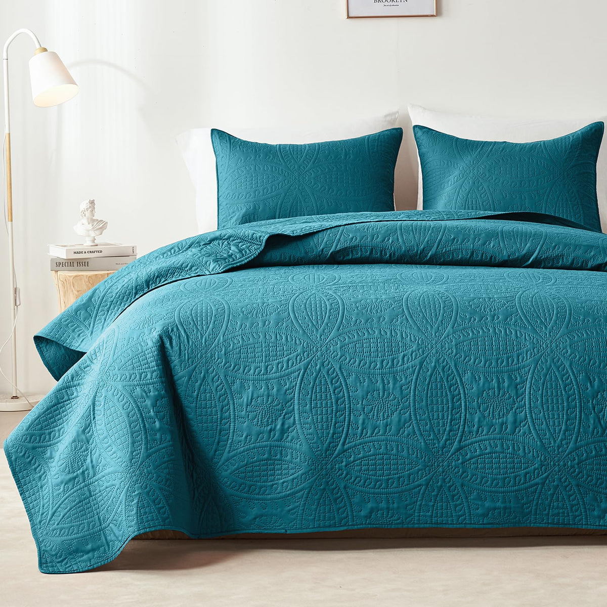 Akkialla Rose Floral Botanical All-Season Quilt Set