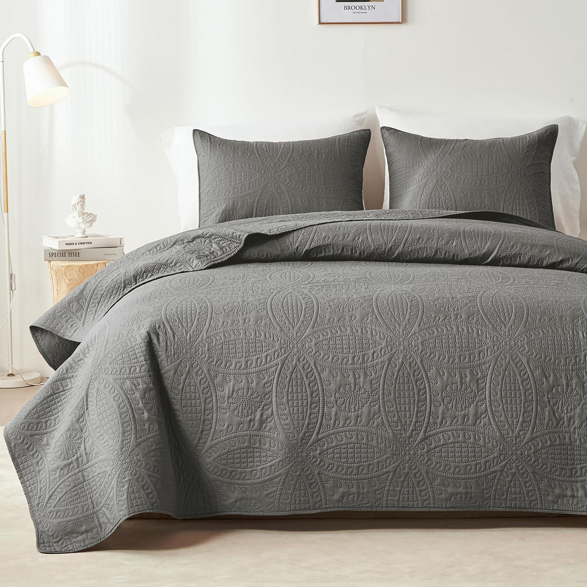 Akkialla Rose Floral Botanical All-Season Quilt Set