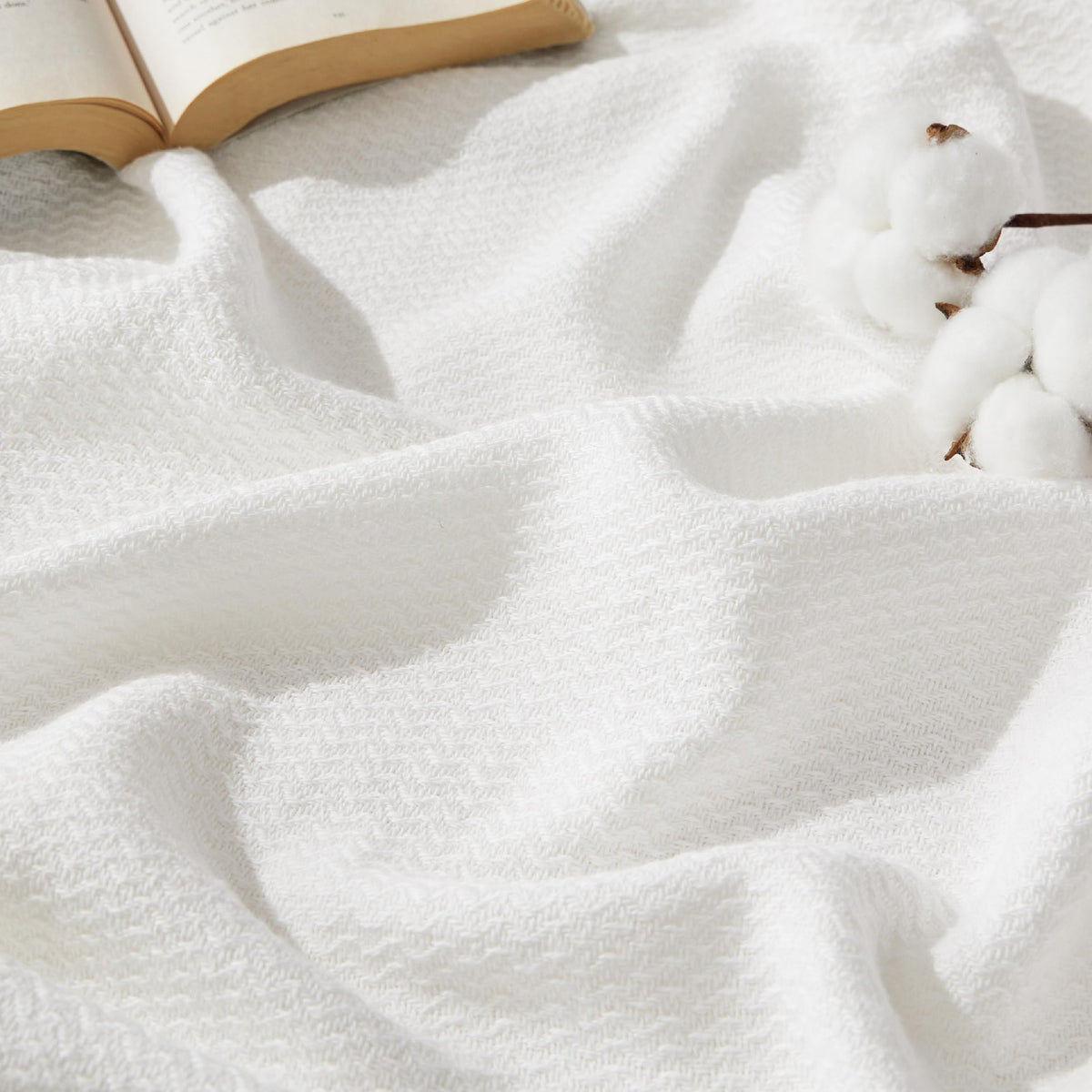 Bedsure 100% Cotton Blanket, Herringbone Weave