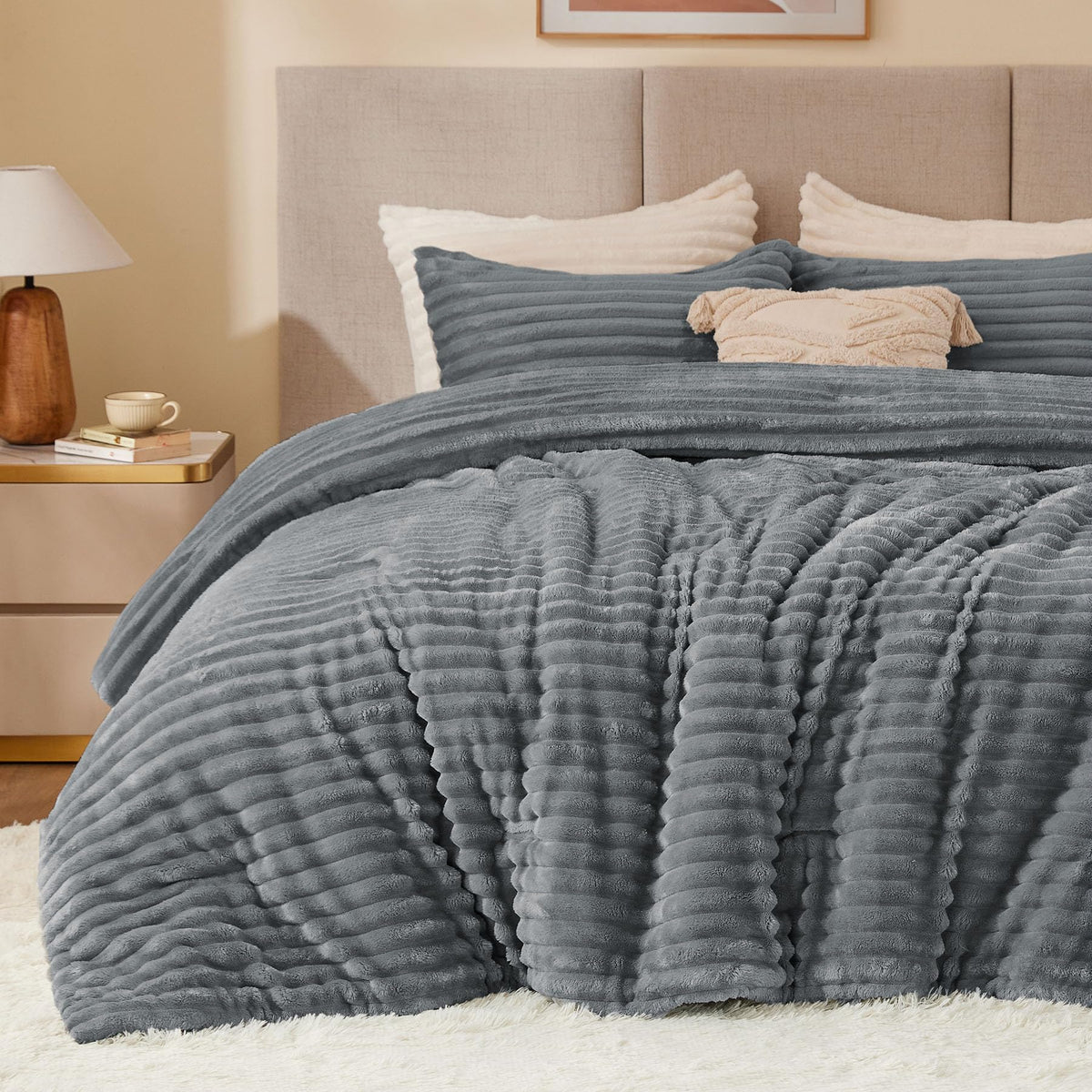 BEDELITE Fleece Comforter Set
