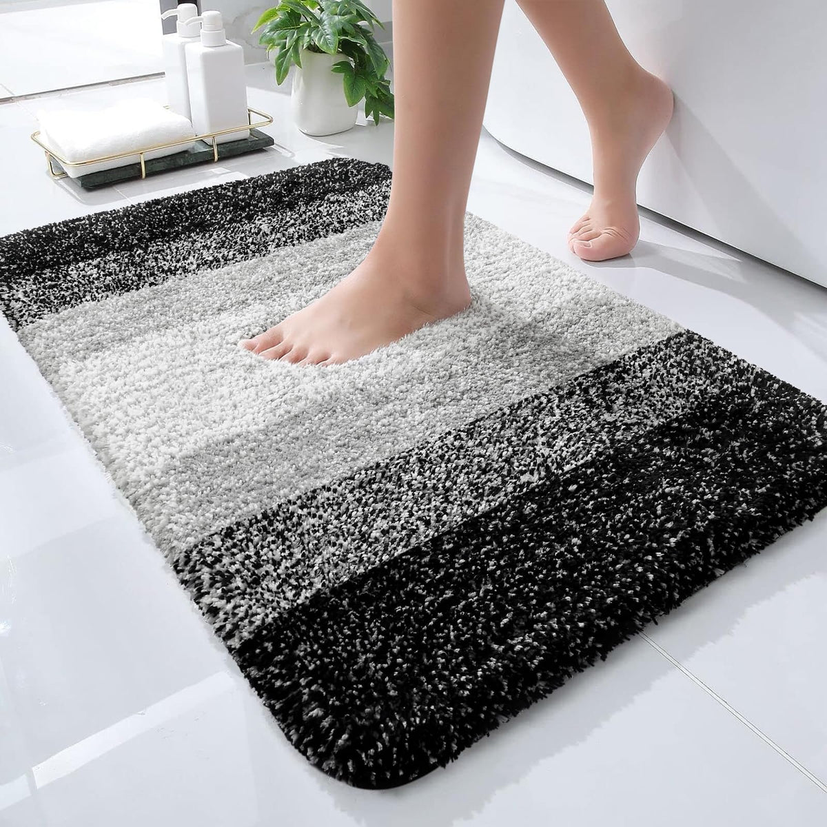 OLANLY Extra-Soft Absorbent Microfiber Bathroom Rug Mat