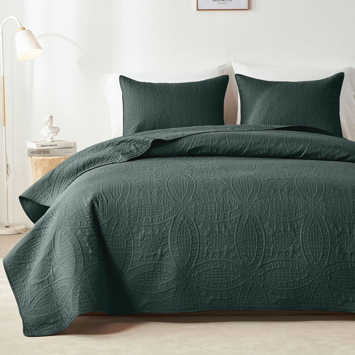 Akkialla Rose Floral Botanical All-Season Quilt Set