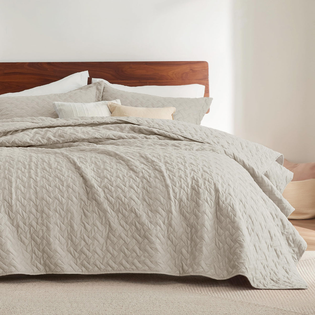 Bedsure Lightweight Basket-Weave Quilt Bedspread Set