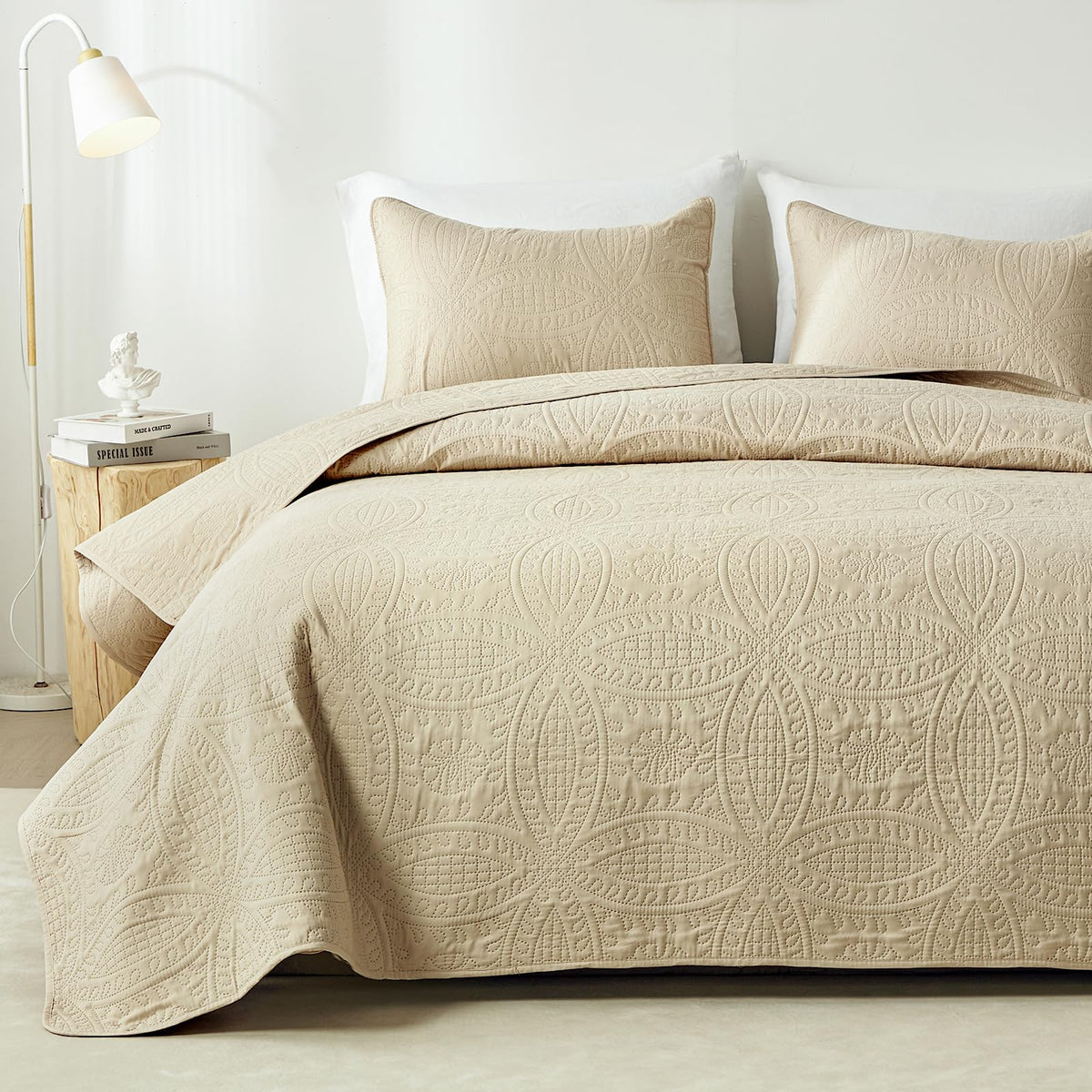 Akkialla Rose Floral Botanical All-Season Quilt Set