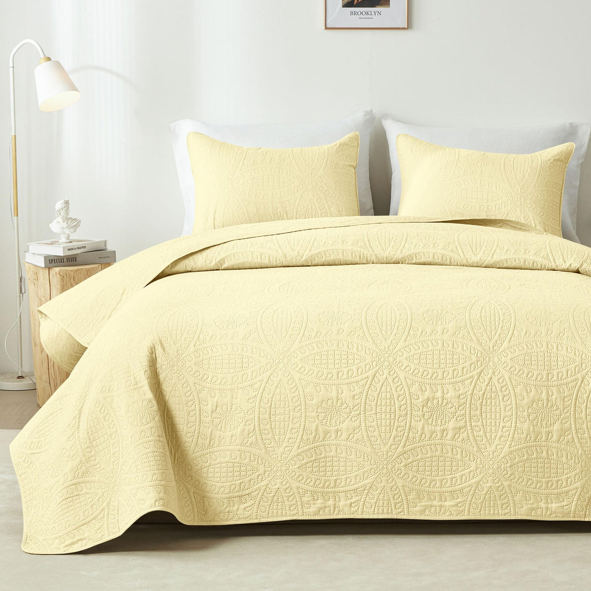 Akkialla Rose Floral Botanical All-Season Quilt Set