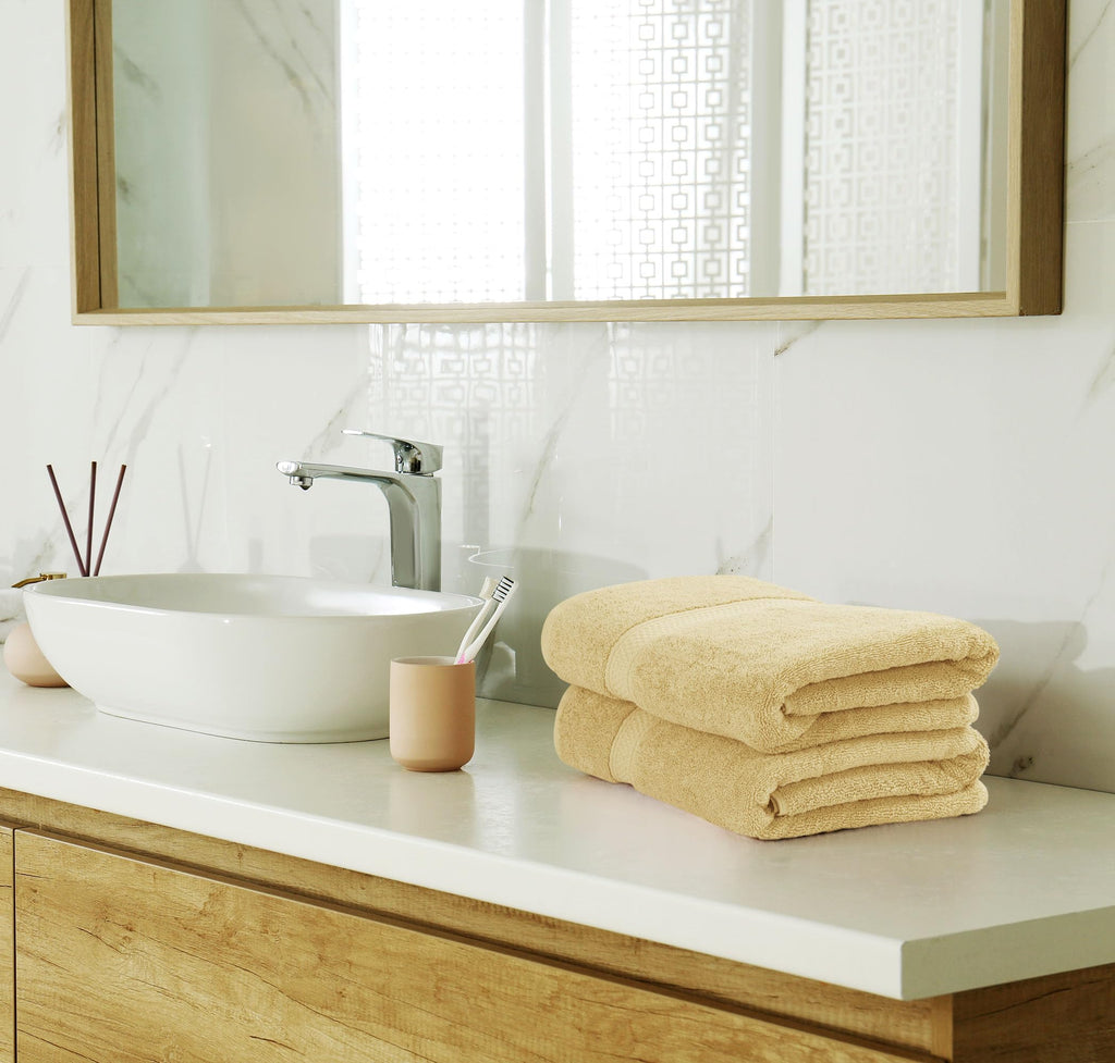 Utopia Towels 8-Piece Premium Towel Set, 2 Bath Towels, 2 Hand Towels, and 4 Wash Cloths, 600 GSM 100% Ring Spun Cotton Highly Absorbent Towels for Bathroom, Gym, Hotel, and Spa