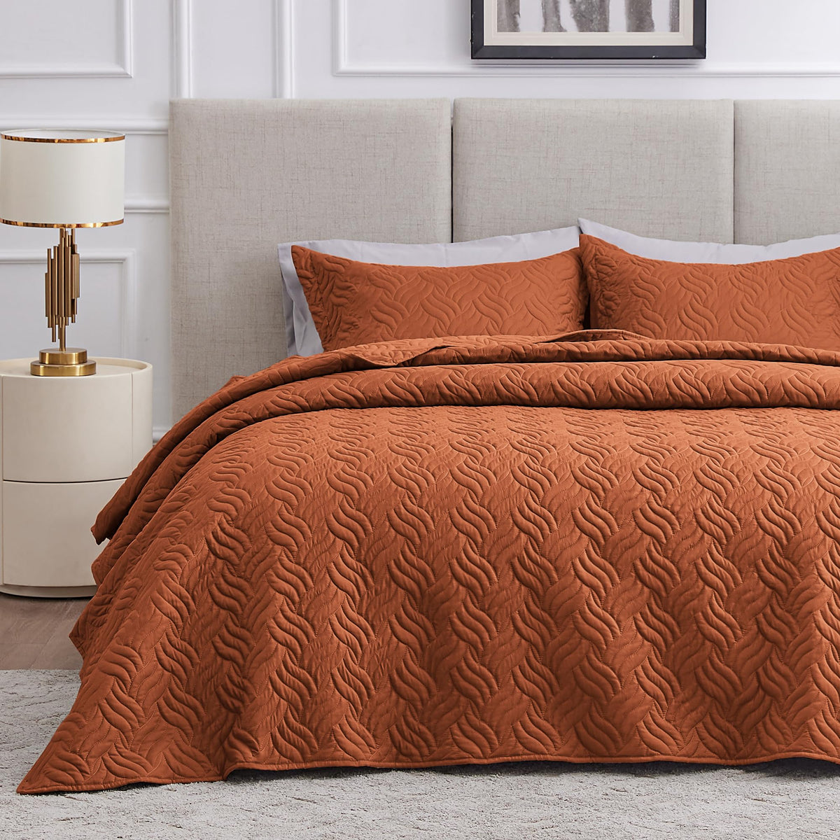Love's Cabin Lightweight All-Season Quilt Bedding Set