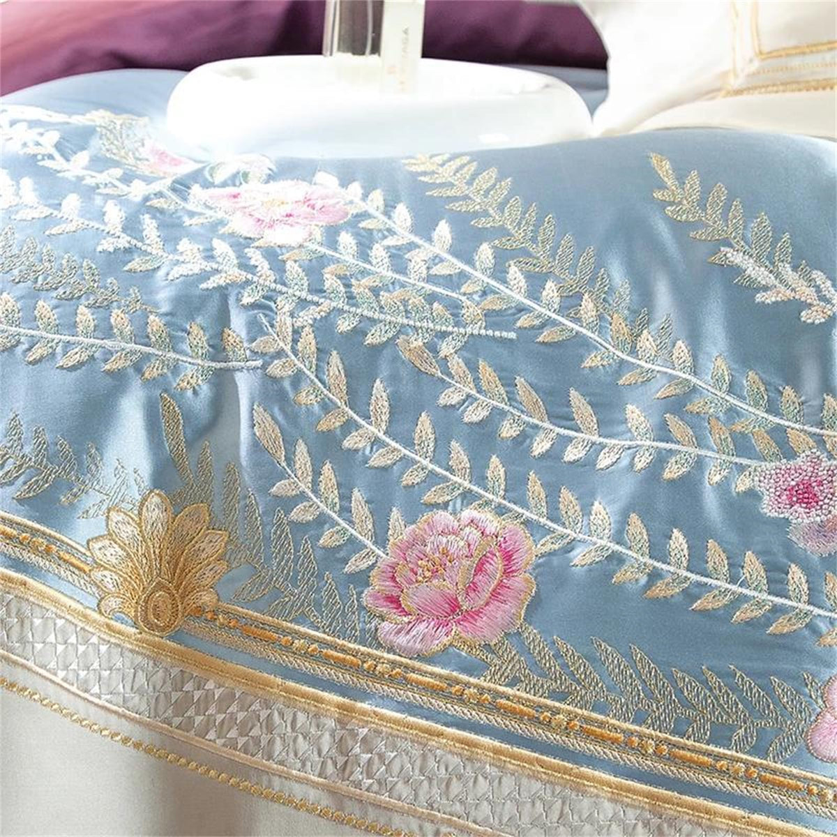 YUSIWOAL Queen King Size 8 Piece Premium Luxury Embroidery Satin Cotton Bedding Set with 800Tc Textured Weave Cover Fitted/Flat Sheet and Decor Pillows