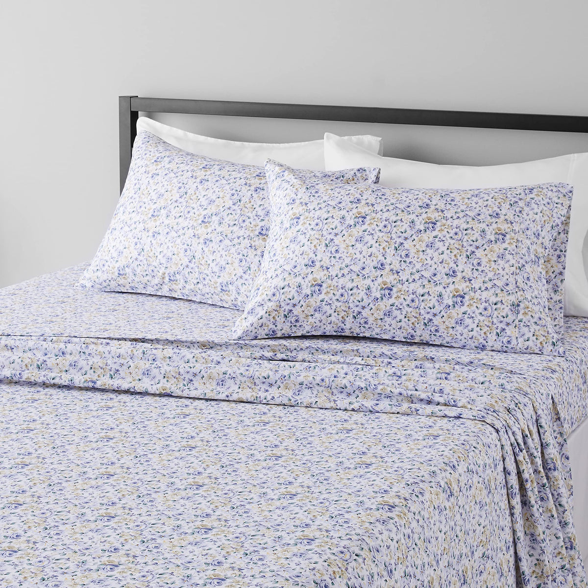 Amazon Basics Lightweight Super Soft Easy Care Microfiber 4-Piece Bed Sheet Set with 14-Inch Deep Pocket