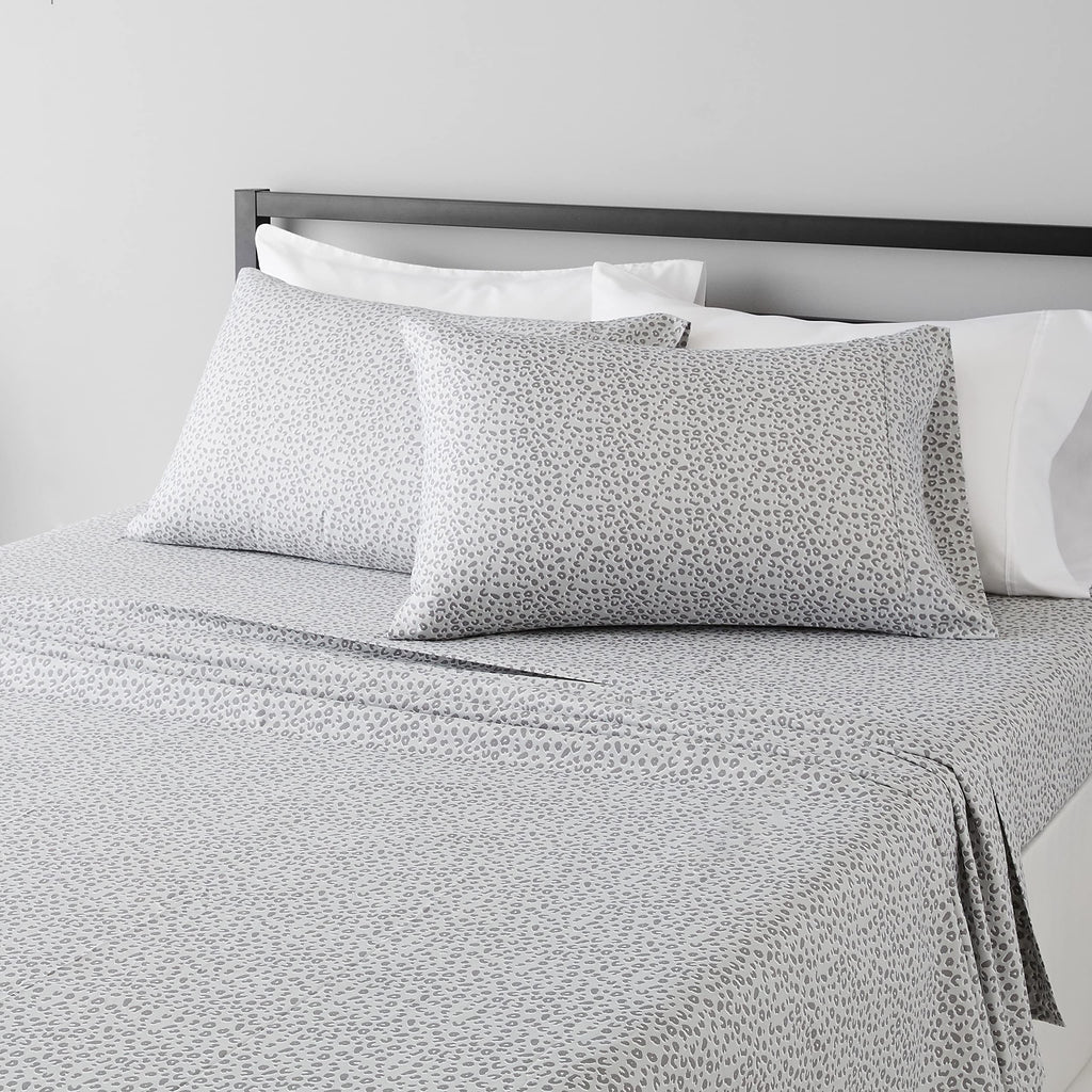 Amazon Basics Lightweight Super Soft Easy Care Microfiber 4-Piece Bed Sheet Set with 14-Inch Deep Pocket