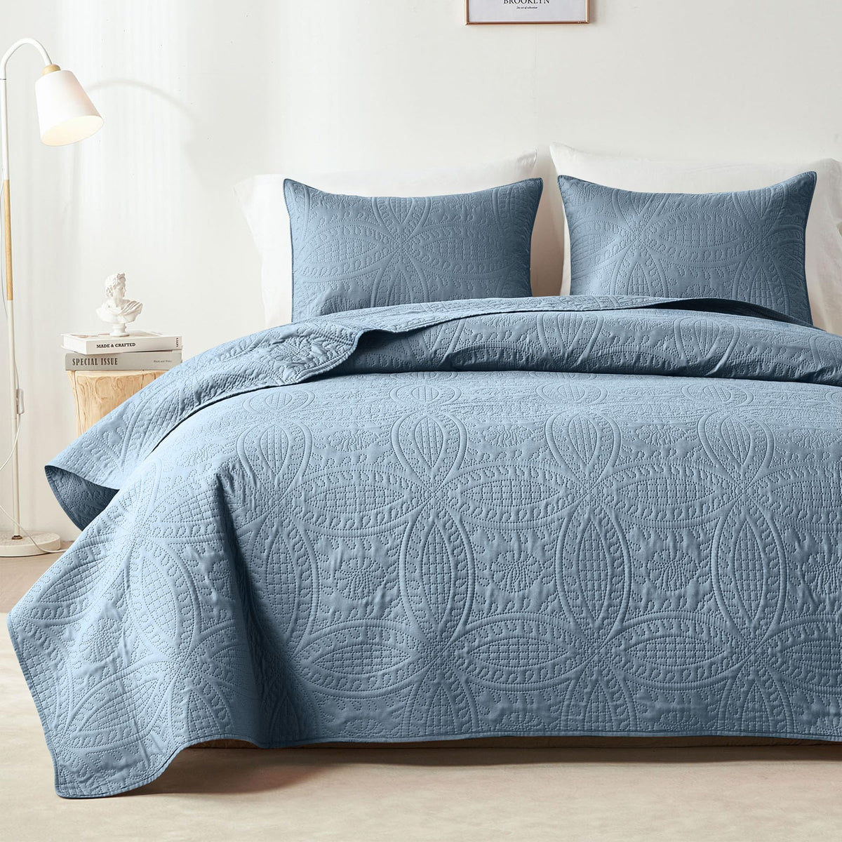 Akkialla Rose Floral Botanical All-Season Quilt Set