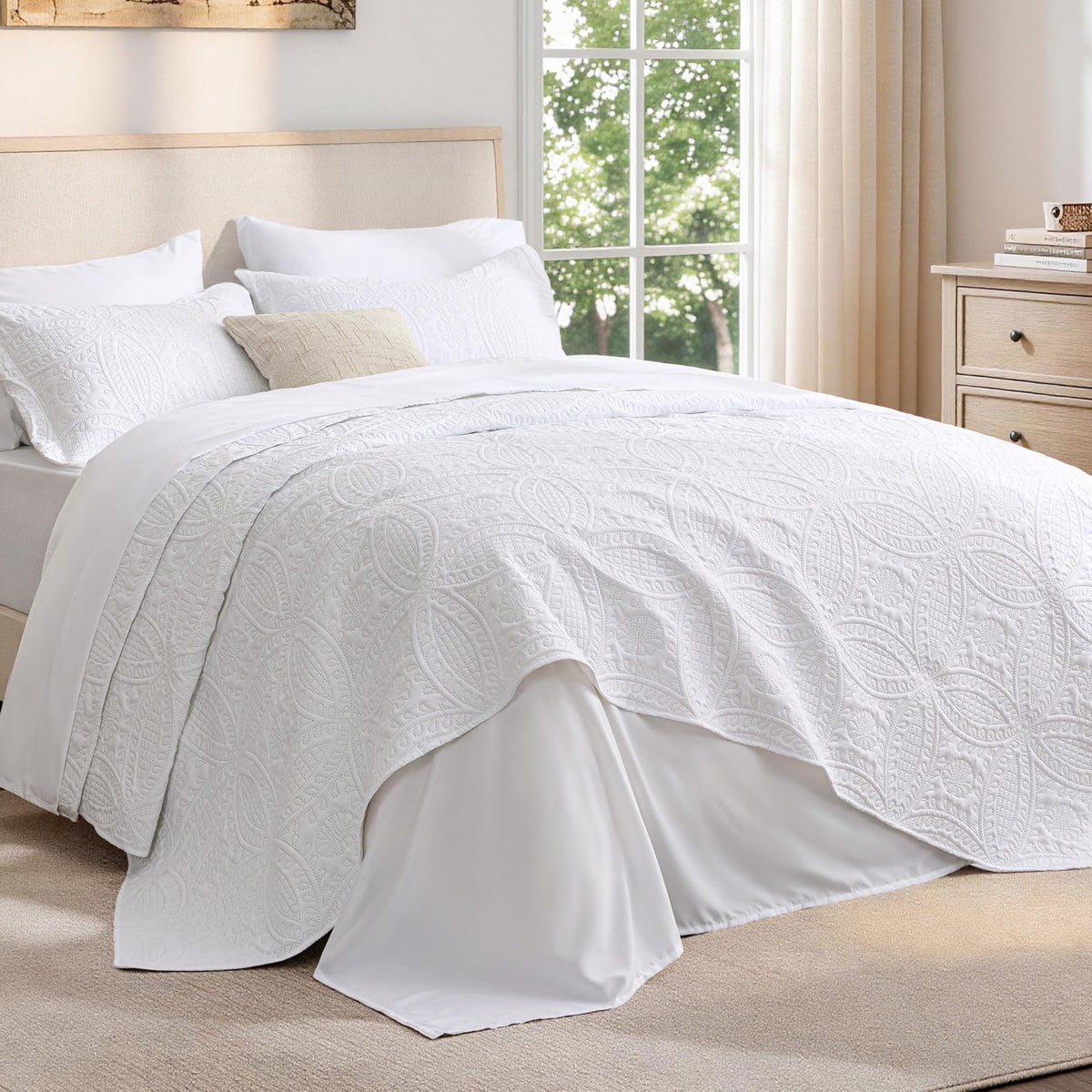 Love's Cabin Lightweight All-Season Quilt Bedding Set