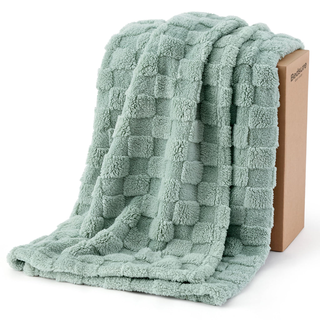 Bedsure GentleSoft Throw Blanket Checkered Fleece Blankets